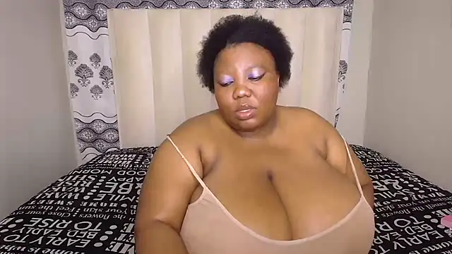 DAIRYBELLELIZxx online show from January 5, 2026, 8:45 pm