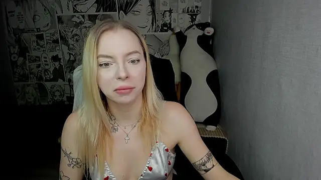 Snapshot of Martha_Cameron chatting on December 2, 2024, 2:53 am Martha Cameron online show from December 2, 2024, 2:53 am