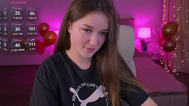 DonnaLustt online show from February 13, 2025, 8:24 pm