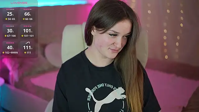 DonnaLustt online show from February 19, 2025, 7:59 pm