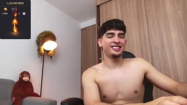 Snapshot of zenn_rush1 chatting on January 13, 2025, 3:36 pm zenn rush1 online show from January 13, 2025, 3:36 pm