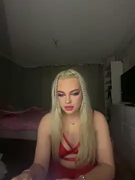 Snapshot of Annie_Louise chatting on December 11, 2024, 1:26 am Annie Louise online show from December 11, 2024, 1:26 am