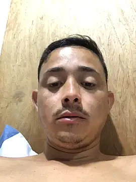 Snapshot of isacalejandroo chatting on December 29, 2024, 11:08 pm isacalejandroo online show from December 29, 2024, 11:08 pm