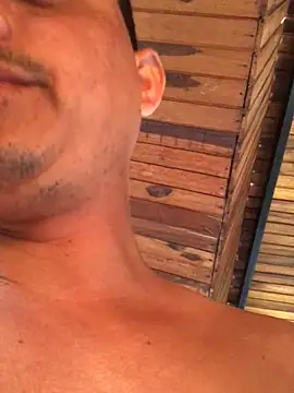 Snapshot of isacalejandroo chatting on January 3, 2025, 6:03 pm isacalejandroo online show from January 3, 2025, 6:03 pm