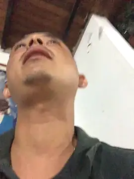 Snapshot of isacalejandroo chatting on January 5, 2025, 12:20 am isacalejandroo online show from January 5, 2025, 12:20 am