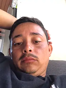 Snapshot of isacalejandroo chatting on January 19, 2025, 4:14 pm isacalejandroo online show from January 19, 2025, 4:14 pm