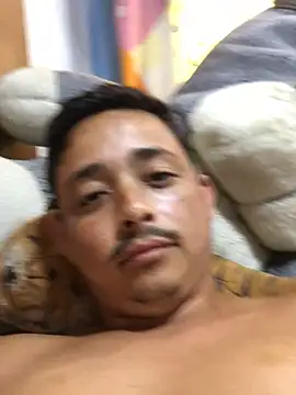 Snapshot of isacalejandroo chatting on January 19, 2025, 7:15 pm isacalejandroo online show from January 19, 2025, 7:15 pm