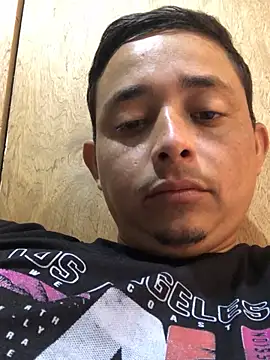 Snapshot of isacalejandroo chatting on January 25, 2025, 4:35 pm isacalejandroo online show from January 25, 2025, 4:35 pm