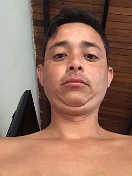 Snapshot of isacalejandroo chatting on January 27, 2025, 2:35 pm isacalejandroo online show from January 27, 2025, 2:35 pm