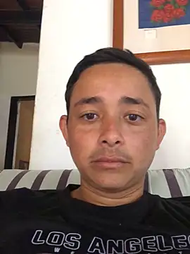 Snapshot of isacalejandroo chatting on January 29, 2025, 5:45 pm isacalejandroo online show from January 29, 2025, 5:45 pm