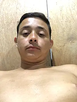 Snapshot of isacalejandroo chatting on January 30, 2025, 4:27 am isacalejandroo online show from January 30, 2025, 4:27 am