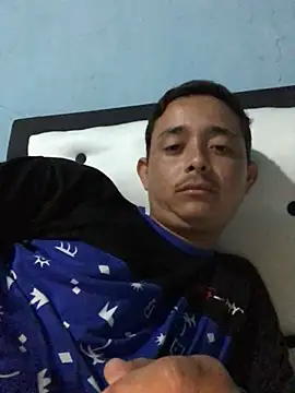 Snapshot of isacalejandroo chatting on February 10, 2025, 2:19 am isacalejandroo online show from February 10, 2025, 2:19 am