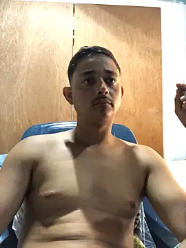 Snapshot of isacalejandroo chatting on February 12, 2025, 5:37 pm isacalejandroo online show from February 12, 2025, 5:37 pm