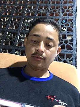 Snapshot of isacalejandroo chatting on March 1, 2025, 4:47 am isacalejandroo online show from March 1, 2025, 4:47 am