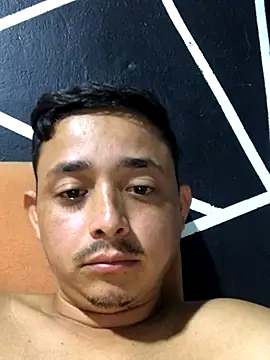 Snapshot of isacalejandroo chatting on September 30, 2025, 8:52 am isacalejandroo online show from September 30, 2025, 8:52 am