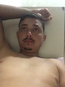 Snapshot of isacalejandroo chatting on February 22, 2026, 11:14 pm isacalejandroo online show from February 22, 2026, 11:14 pm