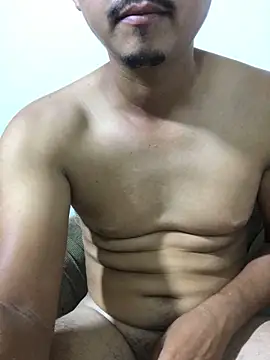 Snapshot of isacalejandroo chatting on February 25, 2026, 5:17 am isacalejandroo online show from February 25, 2026, 5:17 am