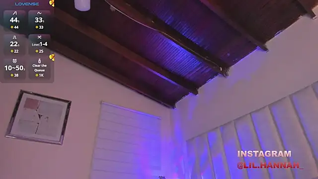 Snapshot of lil_hanna18 chatting on February 1, 2025, 3:52 am lil hanna18 online show from February 1, 2025, 3:52 am