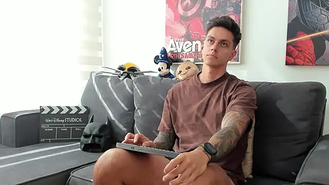 JeanBroc online show from November 7, 2025, 8:09 pm