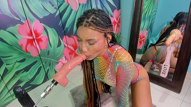 Mieldeluna online show from October 17, 2025, 6:16 am