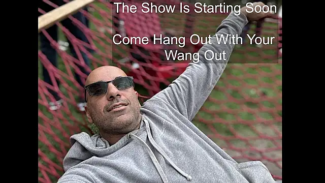 bear russian hunk online show from February 6, 2026, 1:58 pm