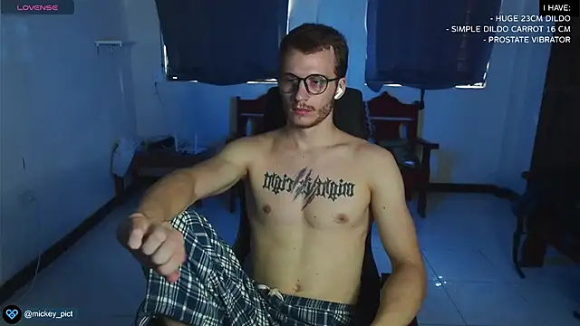 mickeypict online show from December 27, 2024, 4:04 am