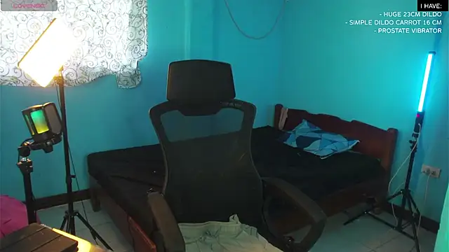 mickeypict online show from February 17, 2025, 3:47 am