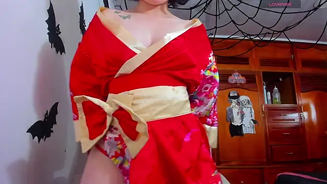 Maavca  online show from October 31, 2025, 7:59 pm