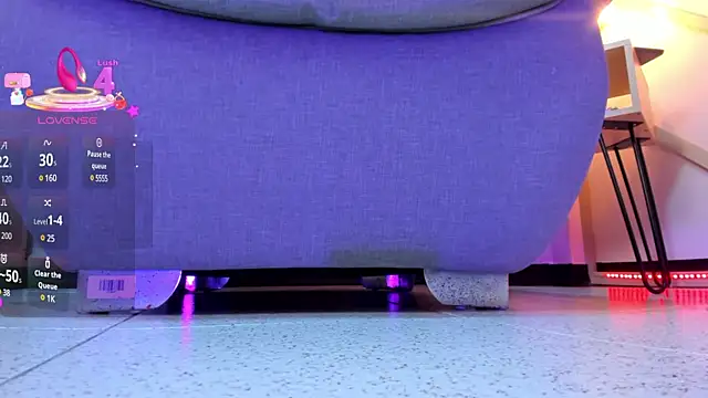 SophieHarris  online show from March 12, 2025, 11:01 pm