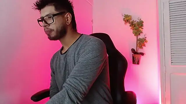 Colby brown03 online show from October 24, 2025, 6:59 pm