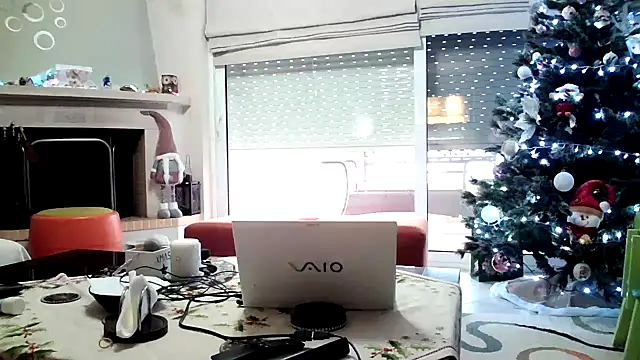 Kalia Cross online show from January 12, 2026, 7:24 am