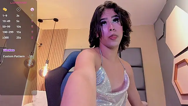 Snapshot of HOTTY_RED_ chatting on December 24, 2024, 6:28 pm HOTTY RED online show from December 24, 2024, 6:28 pm