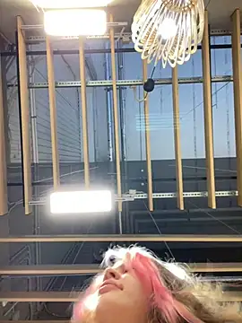 SuzieMurray online show from January 29, 2025, 8:29 am