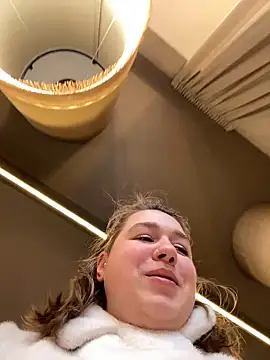 SuzieMurray online show from February 18, 2025, 8:16 am