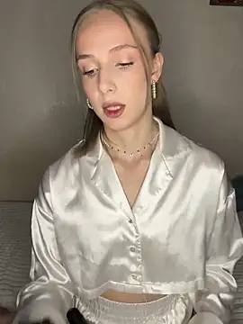 Snapshot of CaseyStar chatting on January 6, 2025, 1:30 pm CaseyStar online show from January 6, 2025, 1:30 pm