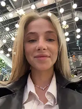 Snapshot of CaseyStar chatting on January 11, 2025, 10:29 am CaseyStar online show from January 11, 2025, 10:29 am