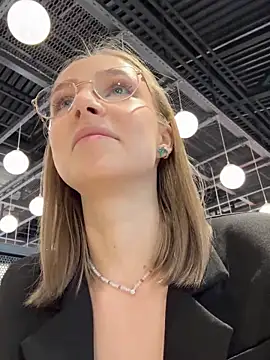 Snapshot of CaseyStar chatting on January 19, 2025, 9:33 am CaseyStar online show from January 19, 2025, 9:33 am