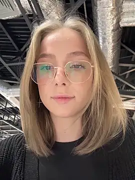 Snapshot of CaseyStar chatting on January 26, 2025, 9:19 am CaseyStar online show from January 26, 2025, 9:19 am