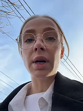 Snapshot of CaseyStar chatting on February 2, 2025, 9:08 am CaseyStar online show from February 2, 2025, 9:08 am