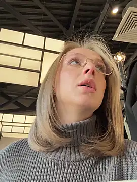 Snapshot of CaseyStar chatting on February 9, 2025, 9:47 am CaseyStar online show from February 9, 2025, 9:47 am