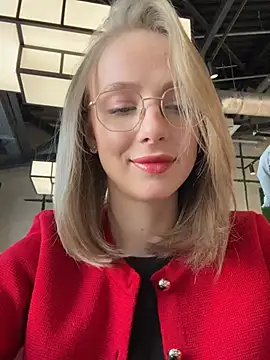 Snapshot of CaseyStar chatting on February 21, 2025, 9:24 am CaseyStar online show from February 21, 2025, 9:24 am