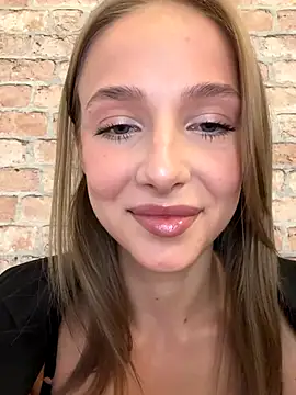 Snapshot of CaseyStar chatting on October 24, 2025, 2:13 pm CaseyStar online show from October 24, 2025, 2:13 pm