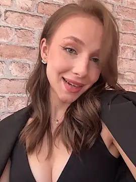 Snapshot of CaseyStar chatting on November 6, 2025, 10:38 am CaseyStar online show from November 6, 2025, 10:38 am