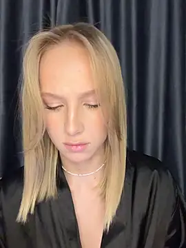 Snapshot of CaseyStar chatting on February 21, 2026, 4:08 pm CaseyStar online show from February 21, 2026, 4:08 pm