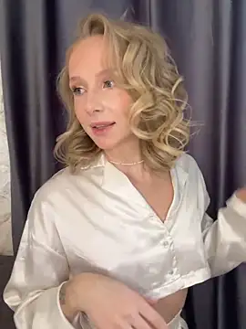 Snapshot of CaseyStar chatting on February 27, 2026, 10:59 am CaseyStar online show from February 27, 2026, 10:59 am