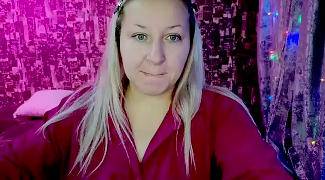 sarakatherin online show from December 1, 2024, 11:25 pm