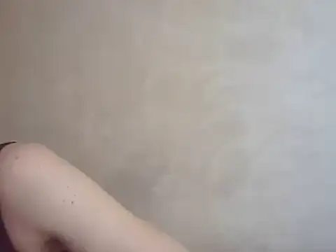 CaitlinaJayne23 online show from March 6, 2025, 7:14 am