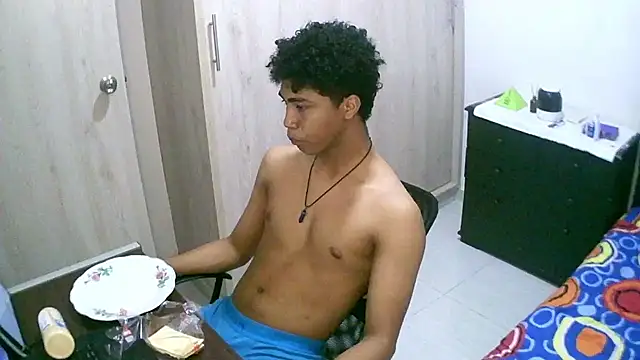 sexy diamante  online show from October 2, 2025, 10:06 pm