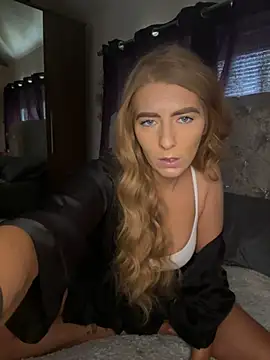 Snapshot of Summer_Paige chatting on March 15, 2025, 7:53 am Summer Paige online show from March 15, 2025, 7:53 am