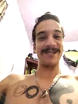 gatobranco001 online show from March 5, 2025, 5:07 am